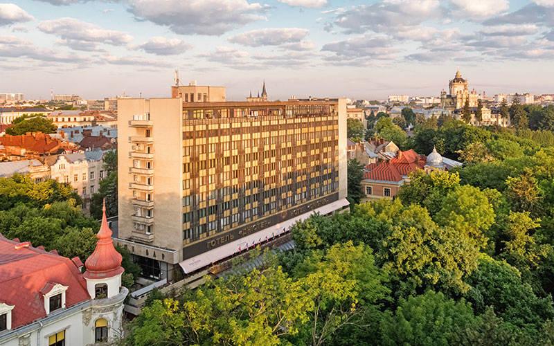 Premier Hotel Dnister Lviv Exteriör bild